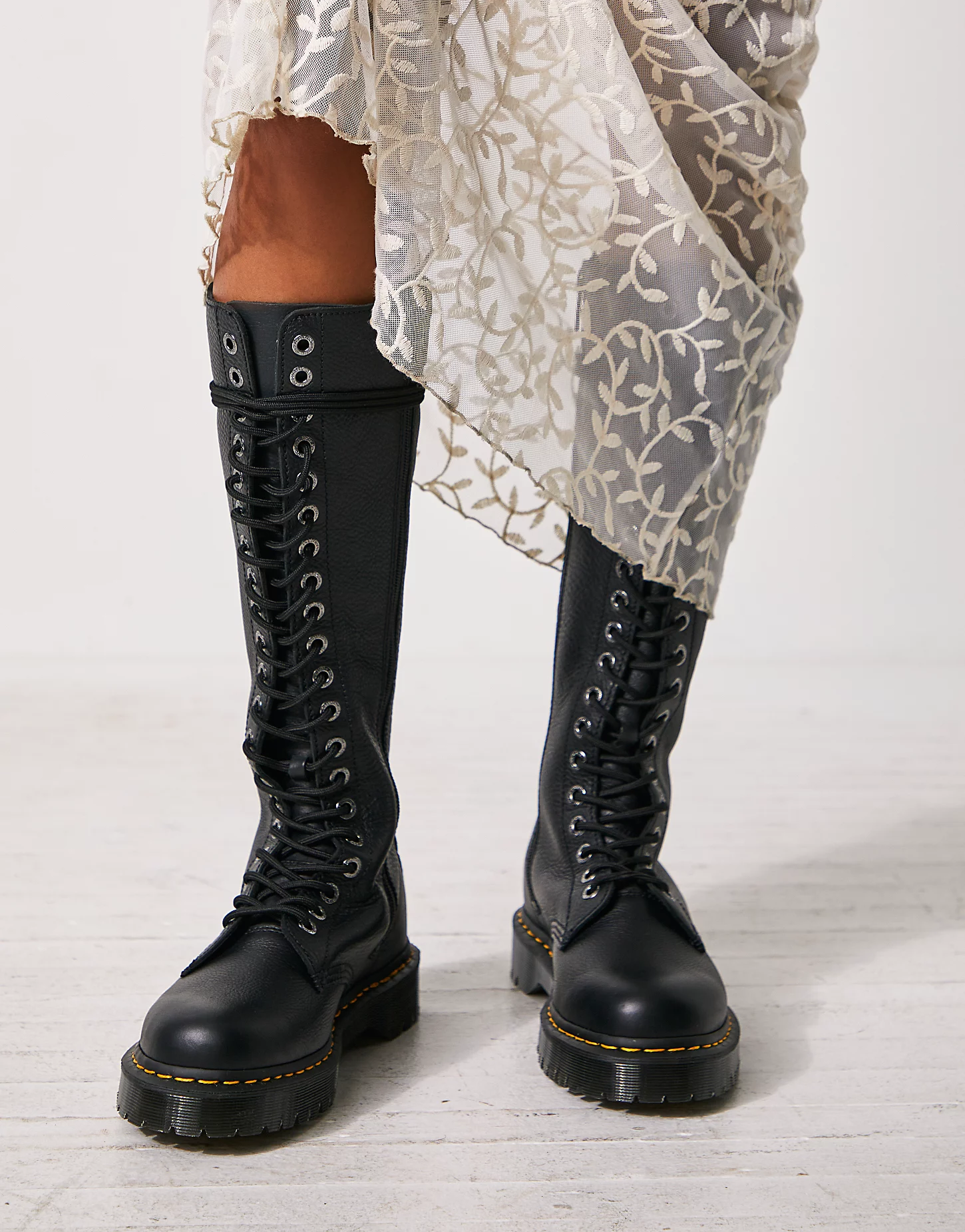 【関税込み】Dr. Martens ブラック レザー 1B60 Bex Pisa ブーツ DR. MARTENS 1B60 BEX BLACK PISA – That Shoe Lady