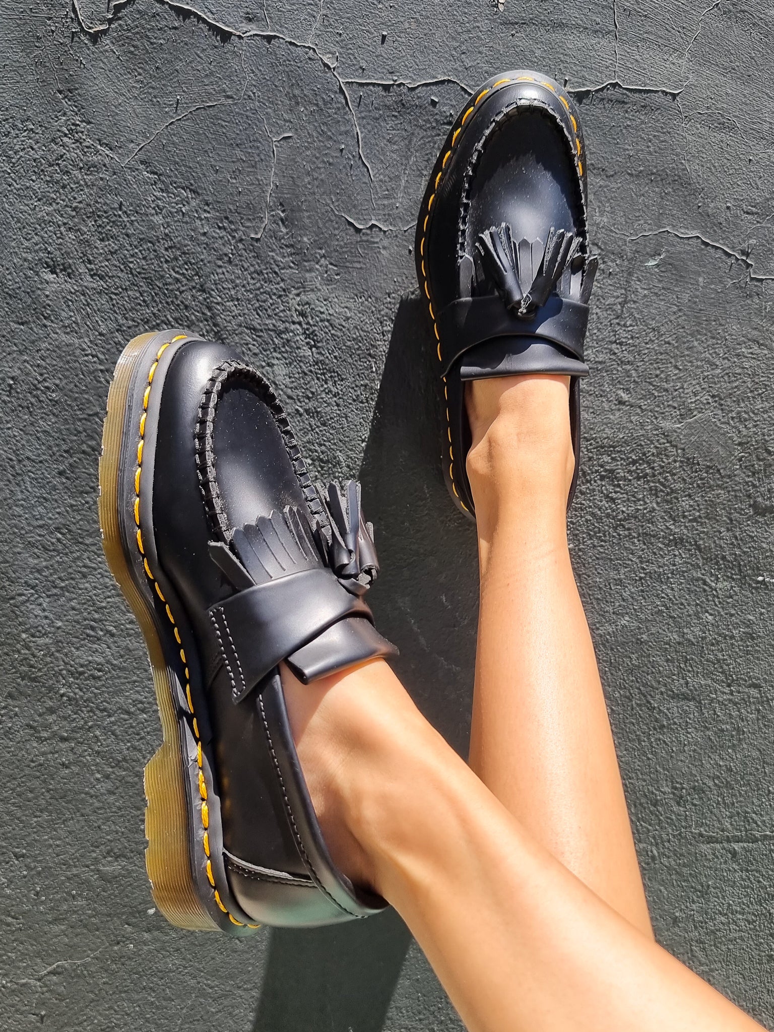 MARTENS ADRIAN BLACK SMOOTH YS – That Shoe Lady - Main Image