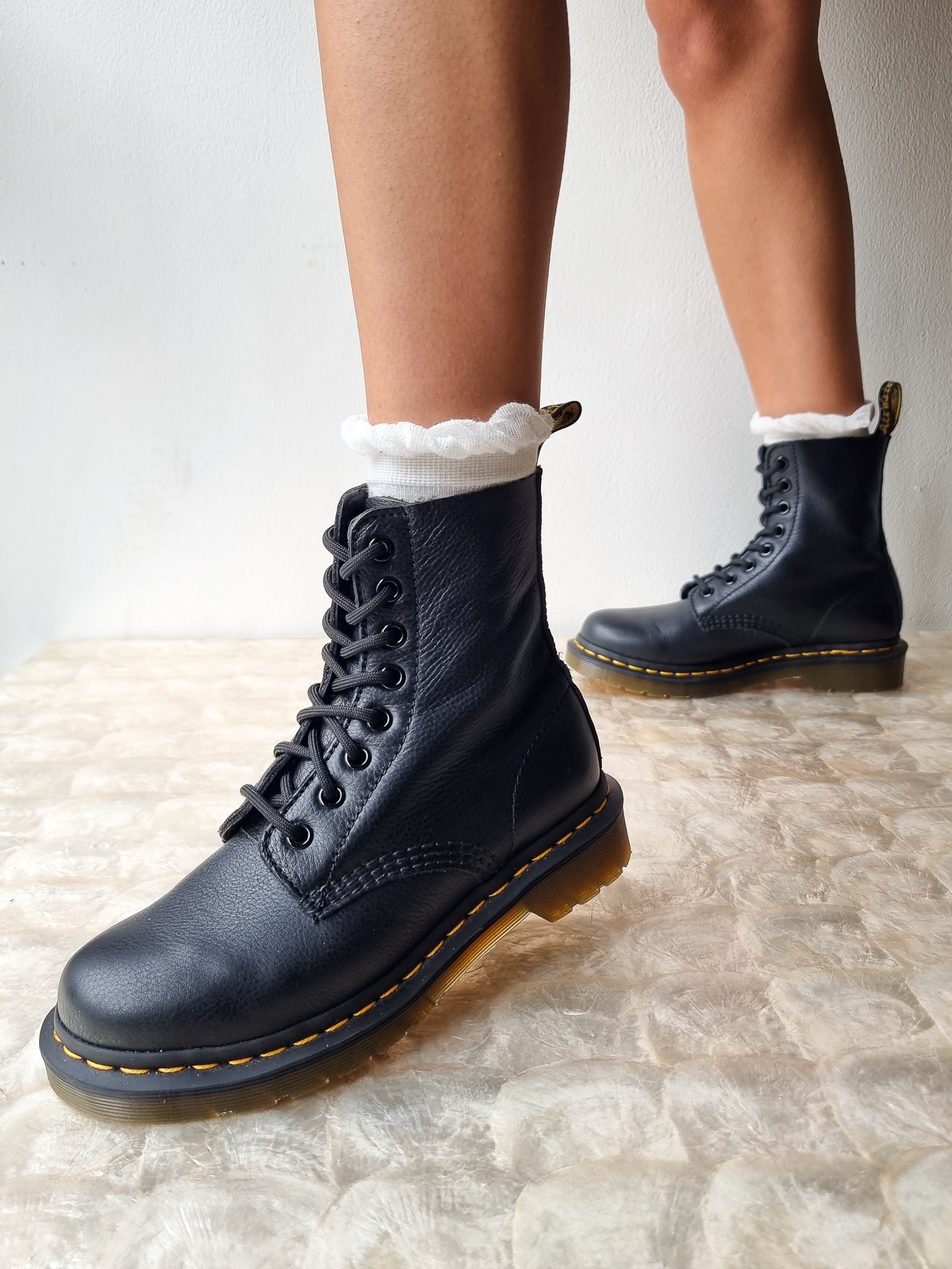 Martens 1460 Black Friday Doc Martens 2019 Dr Martens Black Friday