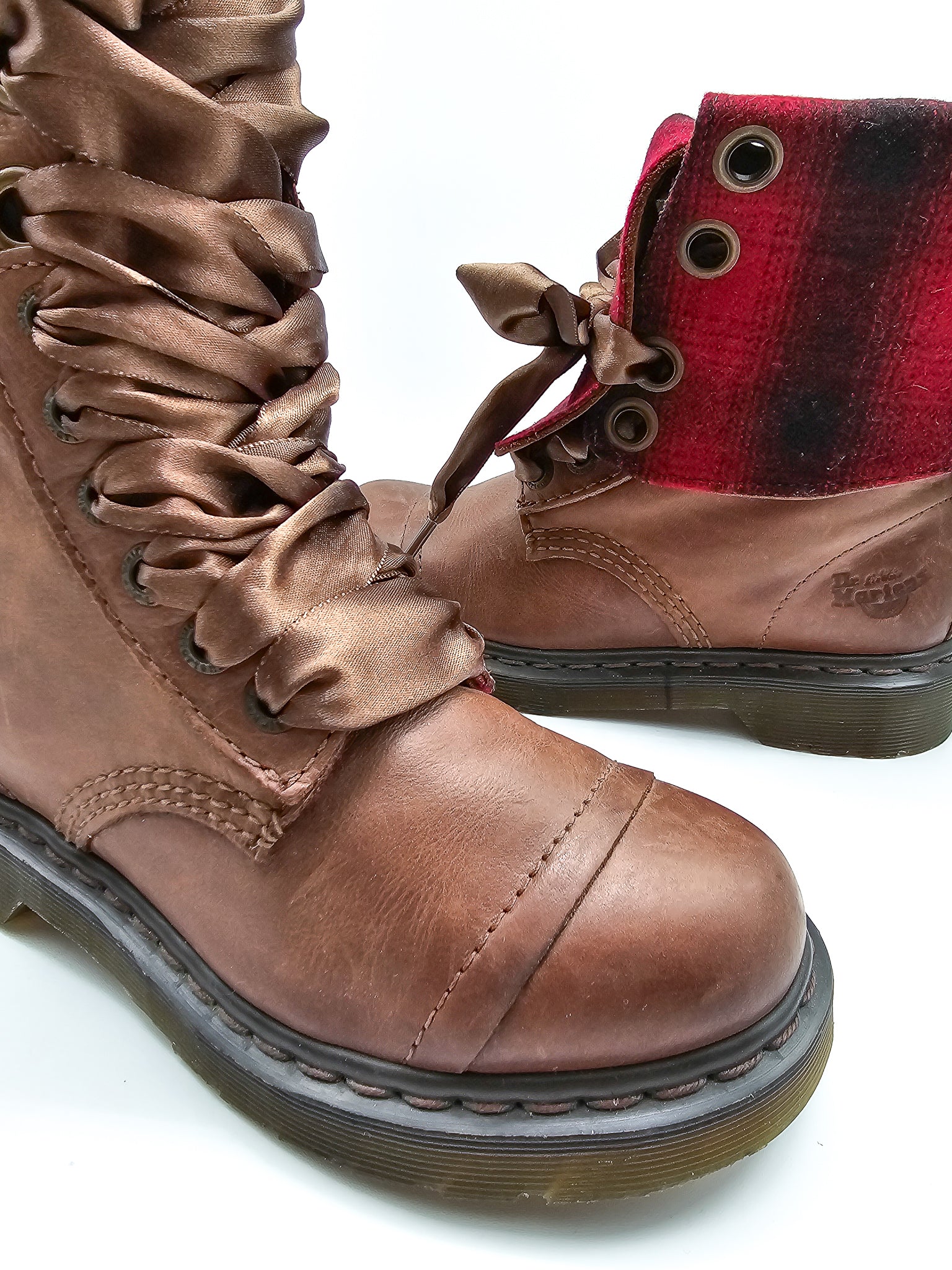 Triumph 1914 Dr Martens Triumph 1460 Floral Dr Martens Triumph