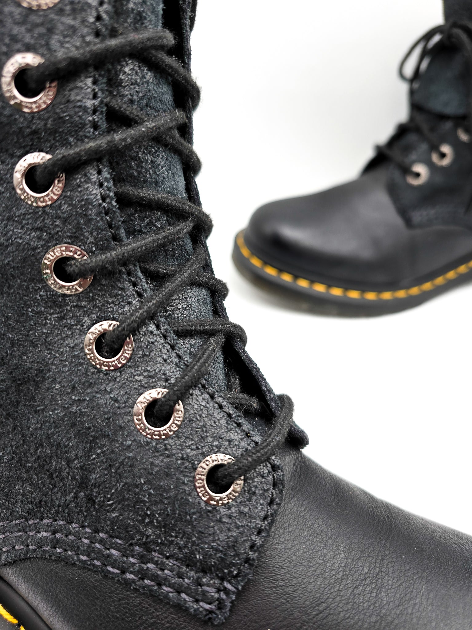 DR. MARTENS HAZIL BLACK That Shoe Lady