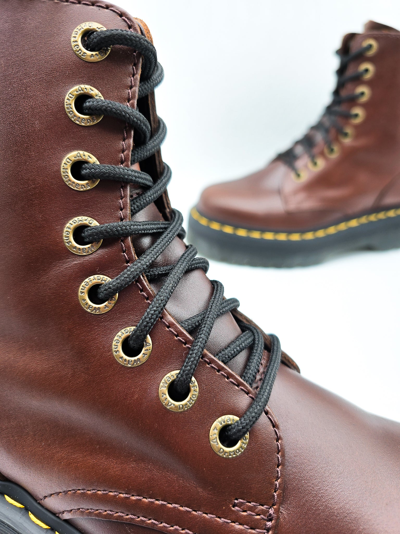 DR. MARTENS JADON BROWN PULL UP – That Shoe Lady