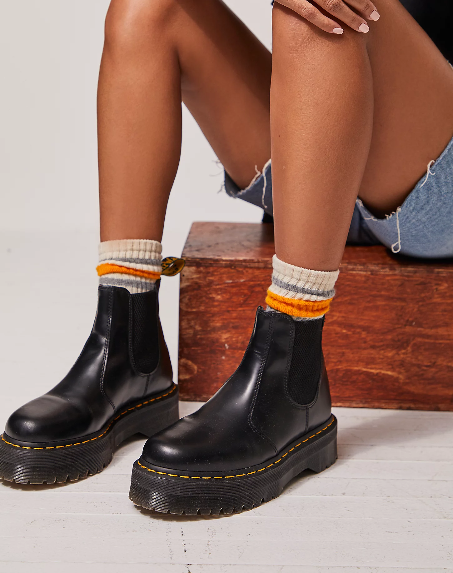 Doc Martens Chelsea Heels MARTENS 2976 QUAD BLACK SMOOTH – That