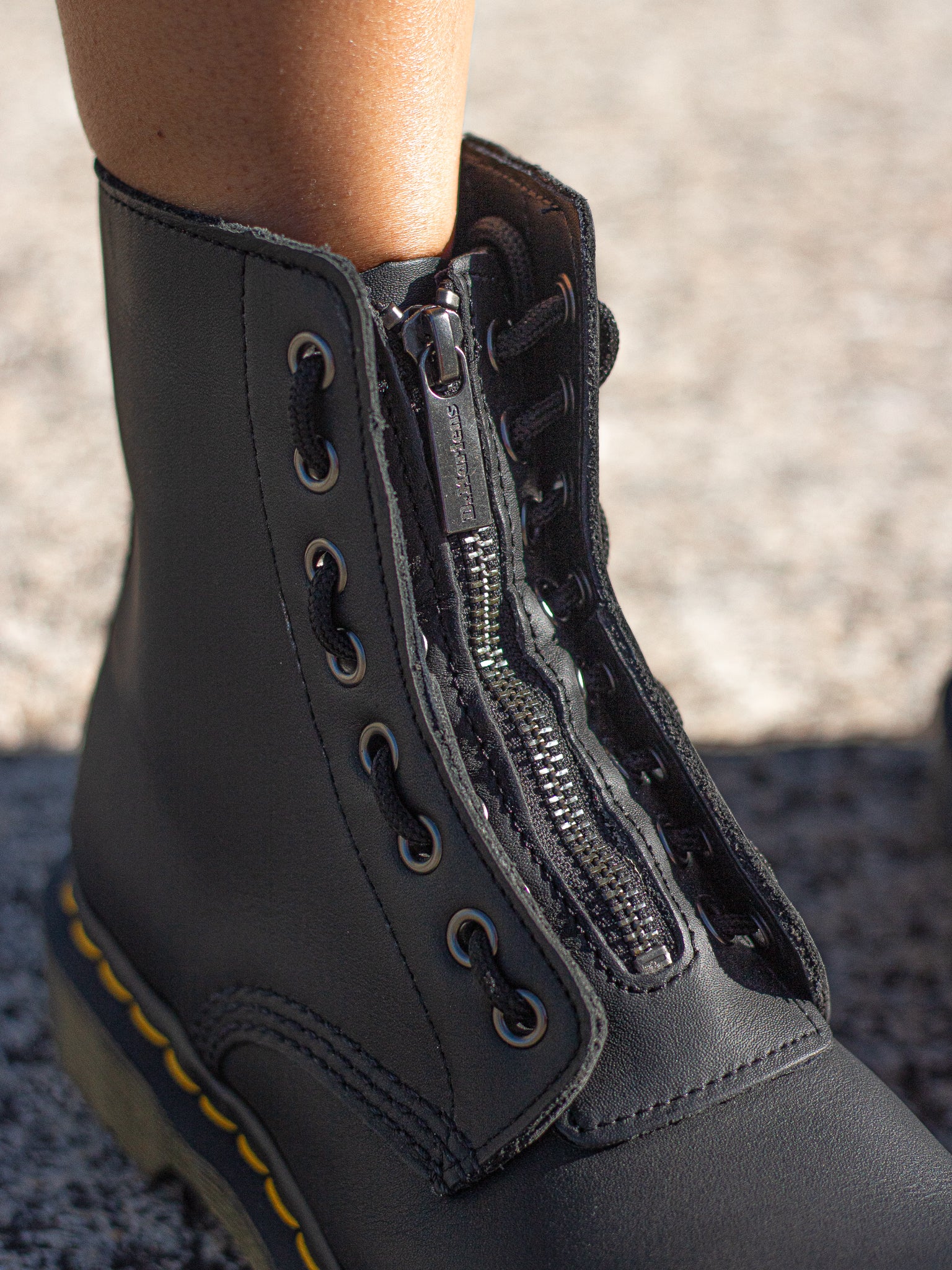 DR. MARTENS 1460 PASCAL FRONT ZIP BLACK NAPPA – That Shoe Lady