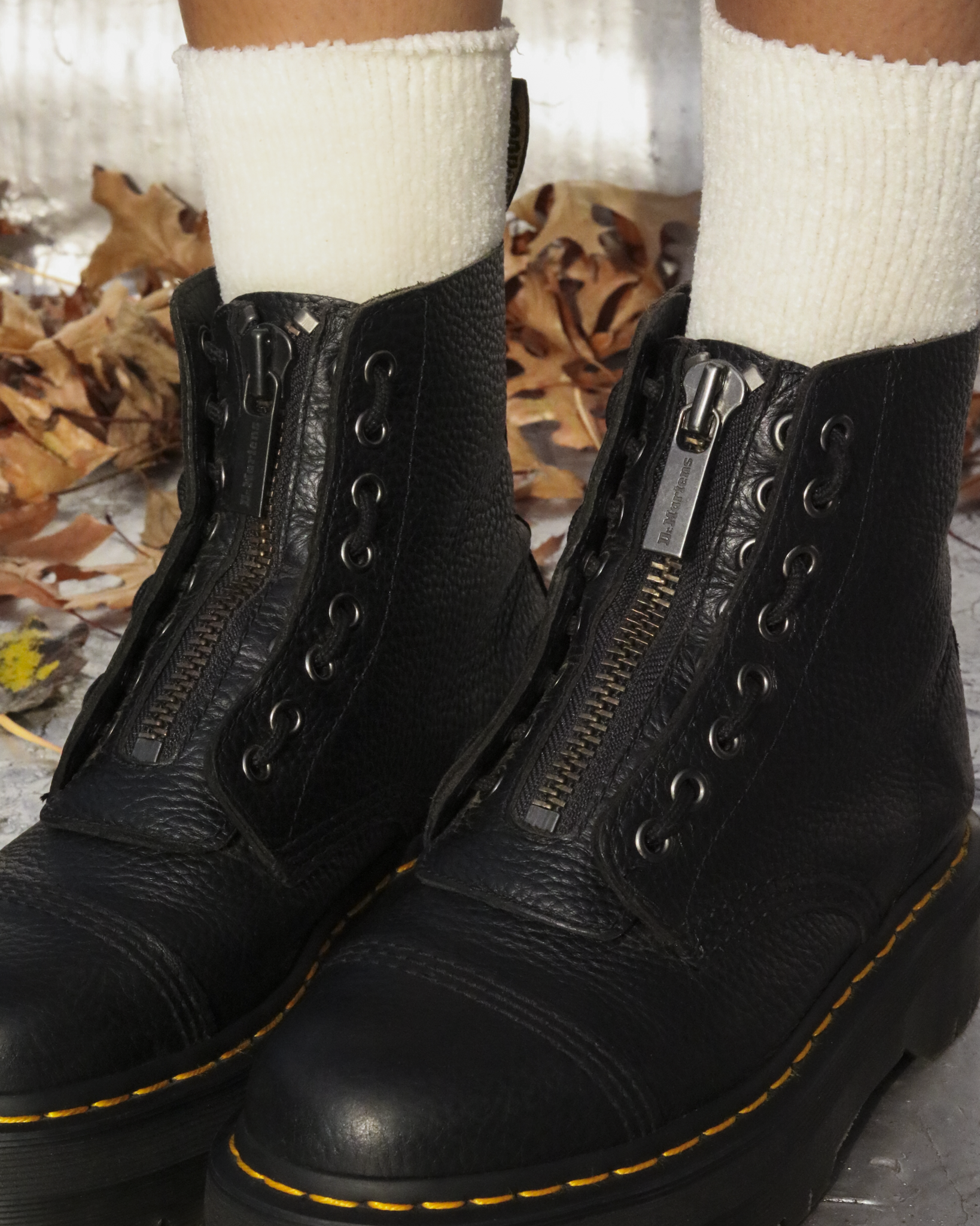 DR. MARTENS SINCLAIR BLACK MILLED LEATHER – That Shoe Lady DR. MARTENS SINCLAIR BLACK MILLED LEATHER – That Shoe Lady