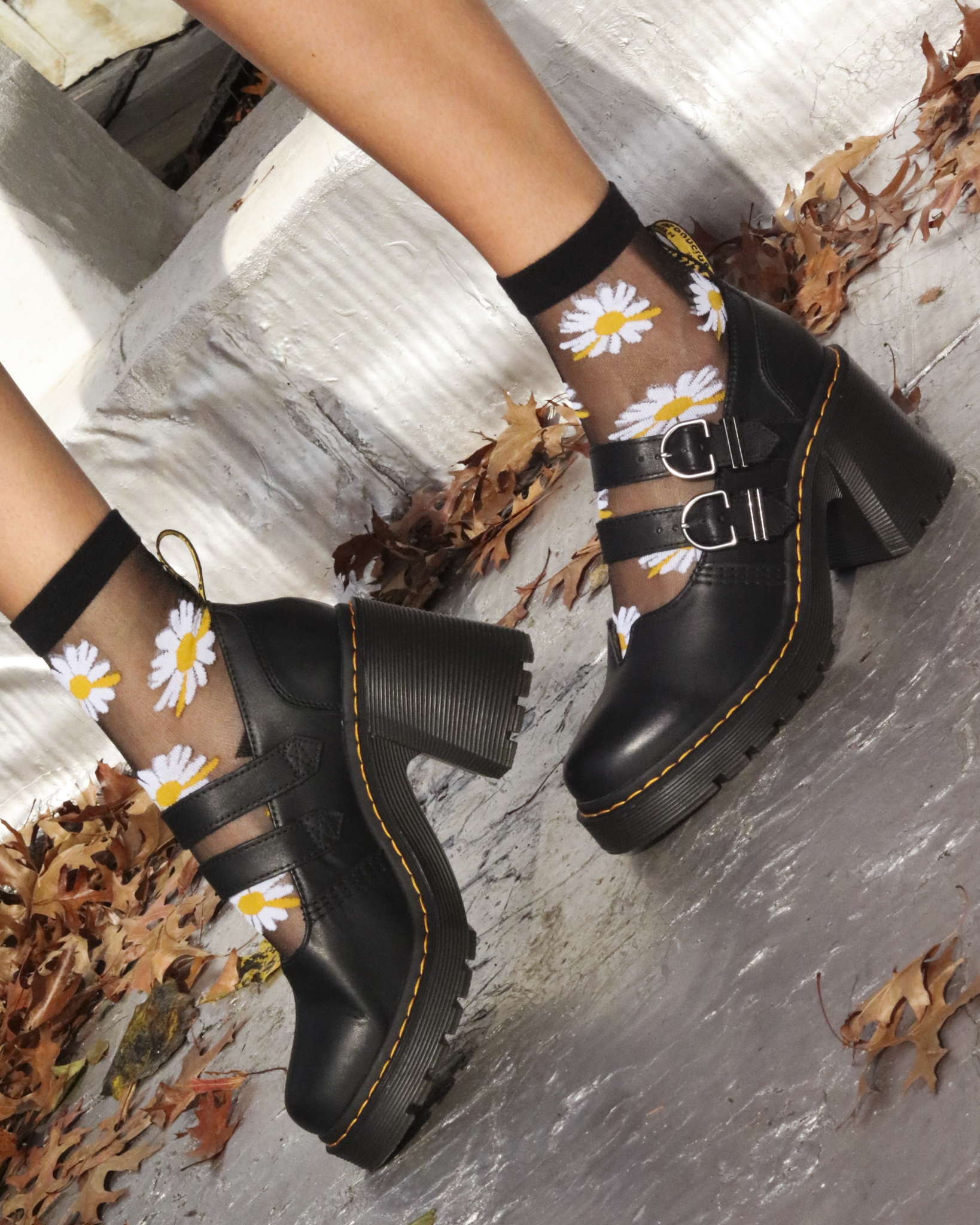 DR. MARTENS EVIEE BLACK – That Shoe Lady