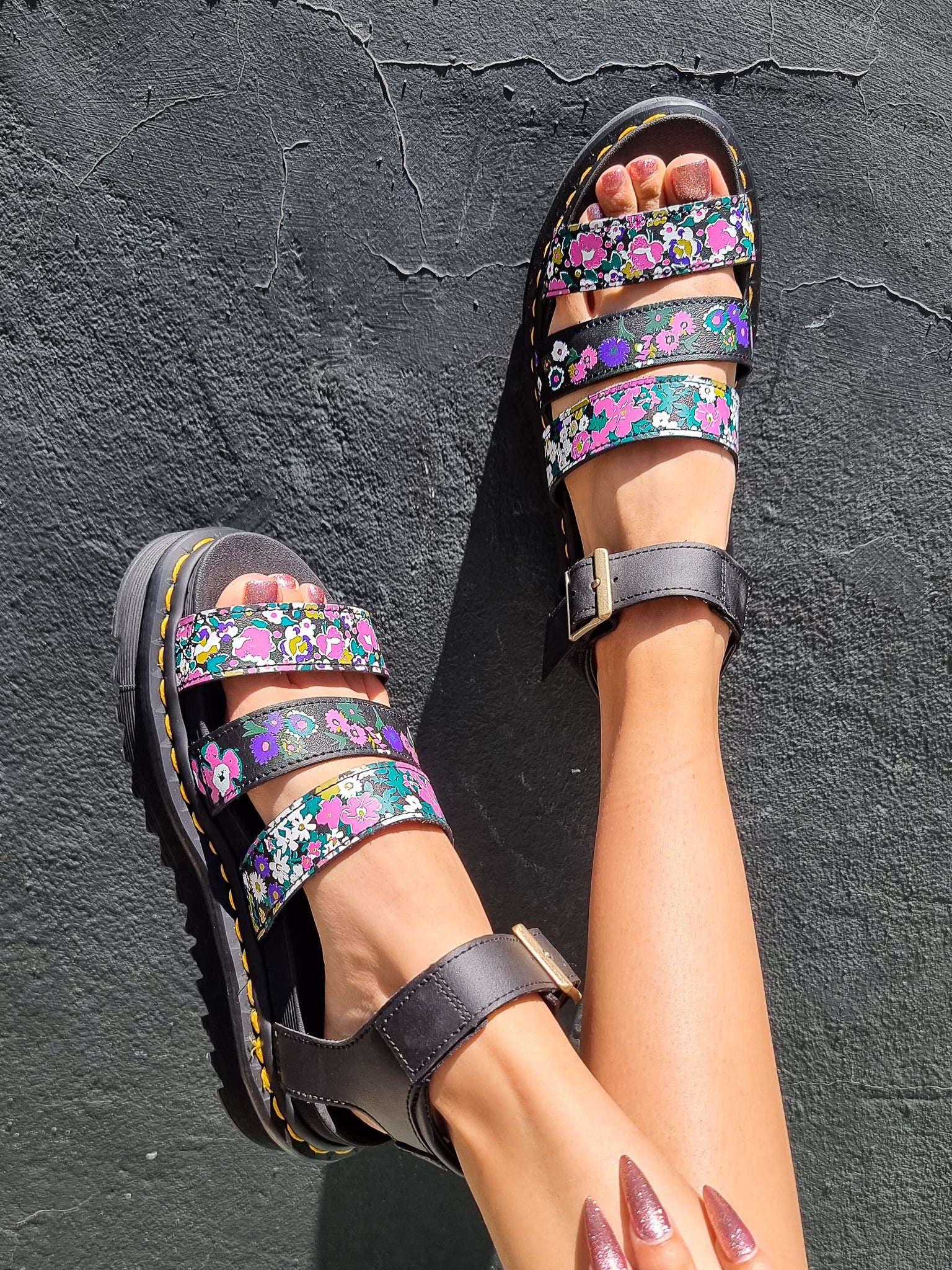 MARTENS BLAIRE BLACK FLORAL – That Shoe Lady