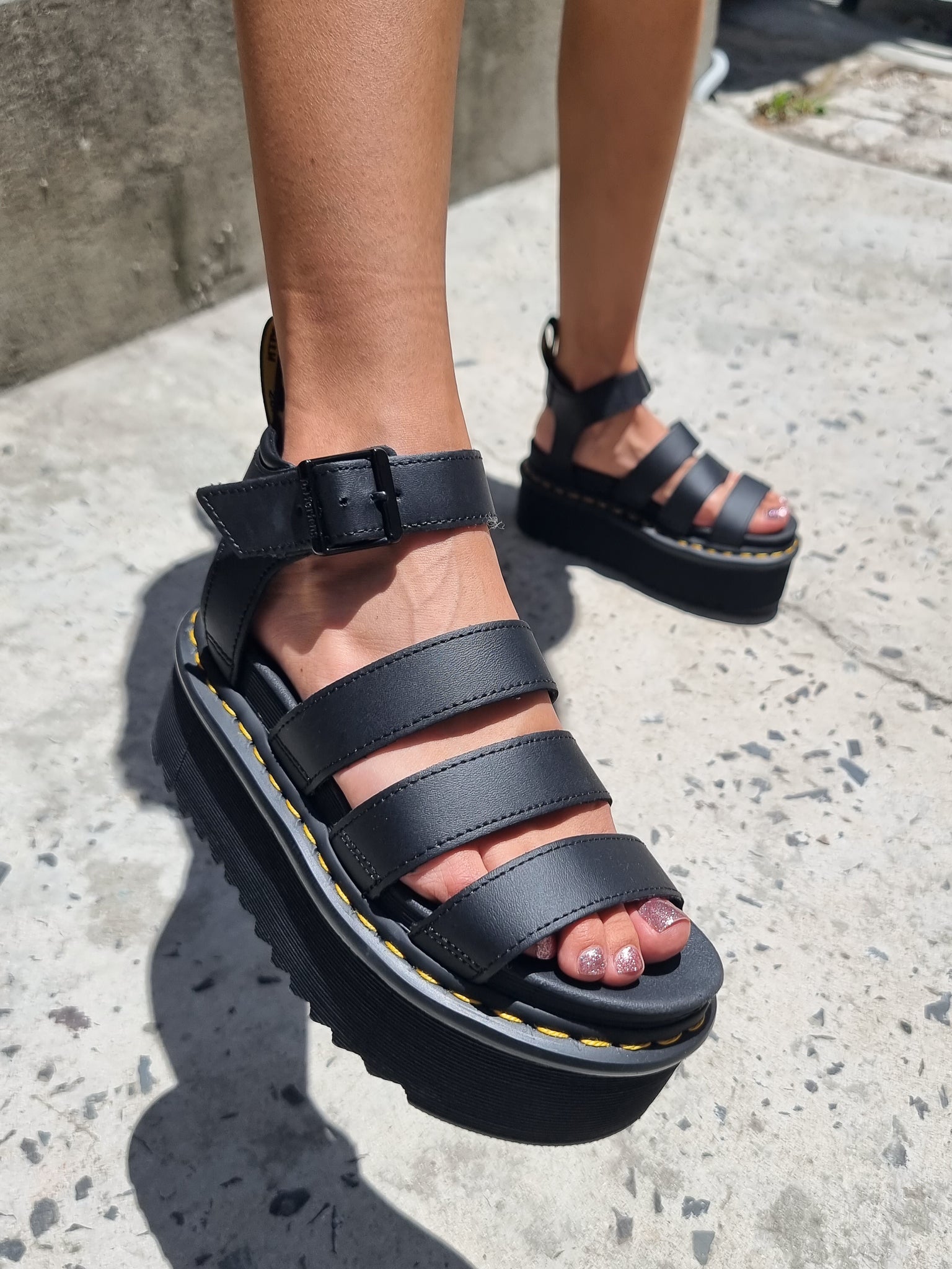 DR. MARTENS BLAIRE QUAD BLACK HYDRO That Shoe Lady